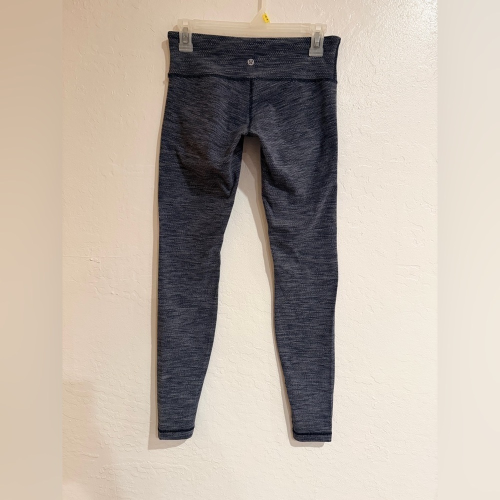 Lululemon Athletica Textured Leggings size 6 - Picture 3 of 7